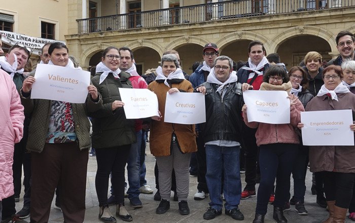 Concentración contra la violencia hacia la mujer