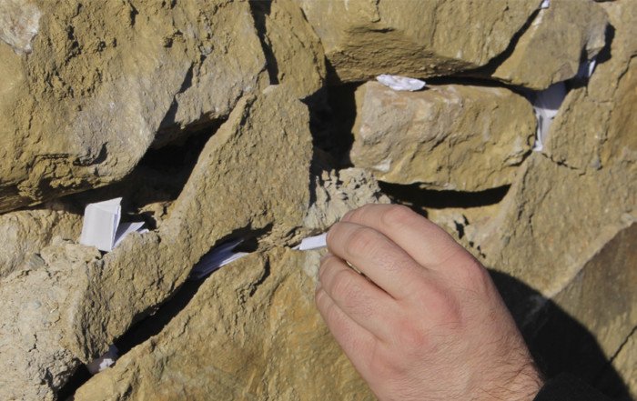 Ponemos nuestros deseos para que se tiren todas las barreras tanto físicas como mentales