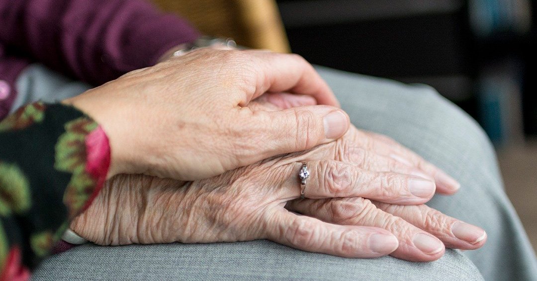 Revisep ayuda a las personas mayores para decidir cómo es su vida